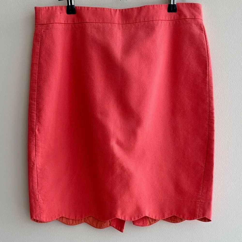 J. By J. Crew Coral Salmon Solid Pencil Skirt with Scalloped Hem, Size 4